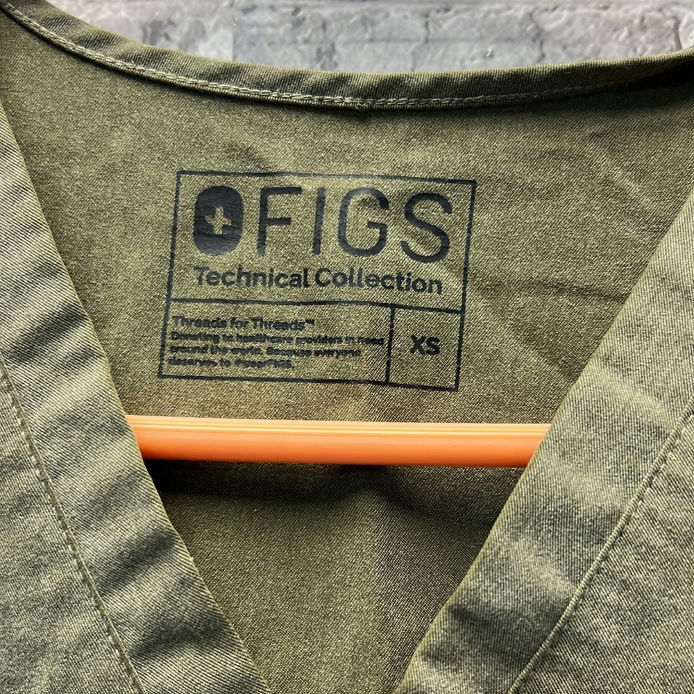 FIGS‎ - Picture 4 of 9